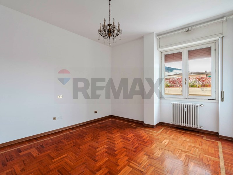 Appartamento in Vendita a Brescia, 335'000&euro;, 160 m²