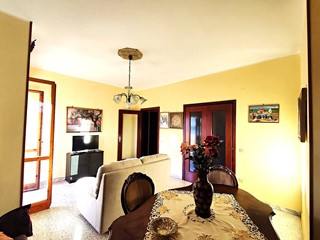 Appartamento in Vendita a Gallipoli, 135'000&euro;, 148 m²