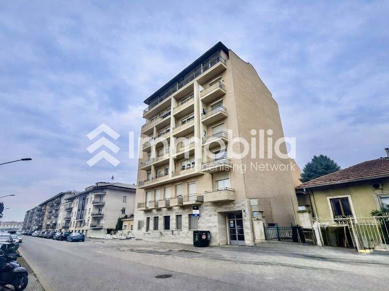 Bilocale in Vendita a Torino, 129'000&euro;, 70 m²