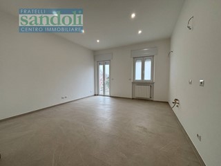 Trilocale in Vendita a Vercelli, 75'000&euro;, 75 m²