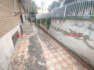 Bilocale in Vendita a Napoli, 168'000&euro;, 65 m²