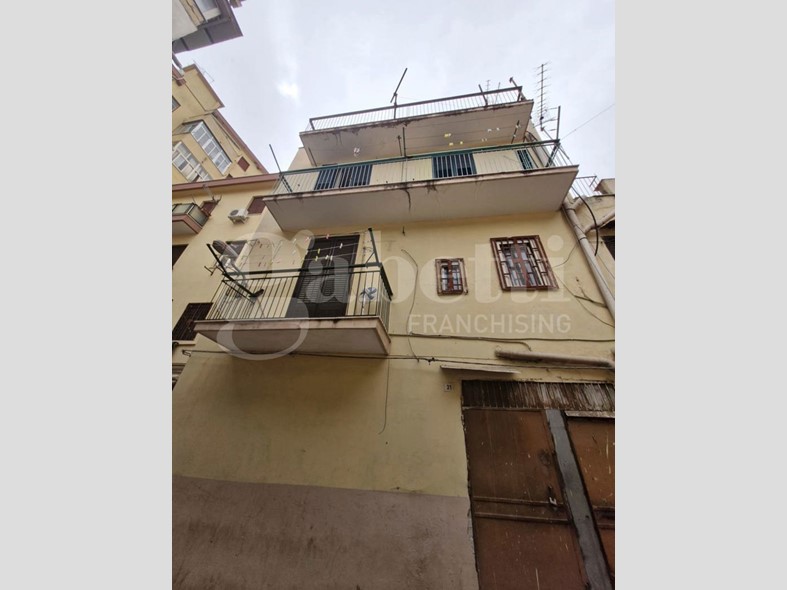 Bilocale in Vendita a Palermo, 34'000&euro;, 50 m², arredato