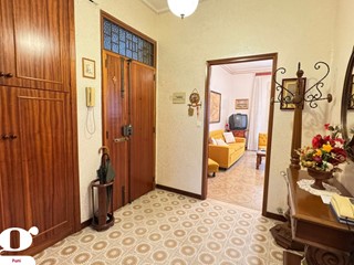 Quadrilocale in Vendita a Patti, 85'000&euro;, 112 m²