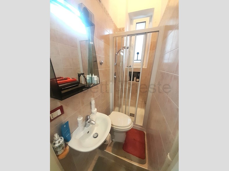 Trilocale in Vendita a Trieste, 178'000&euro;, 106 m²