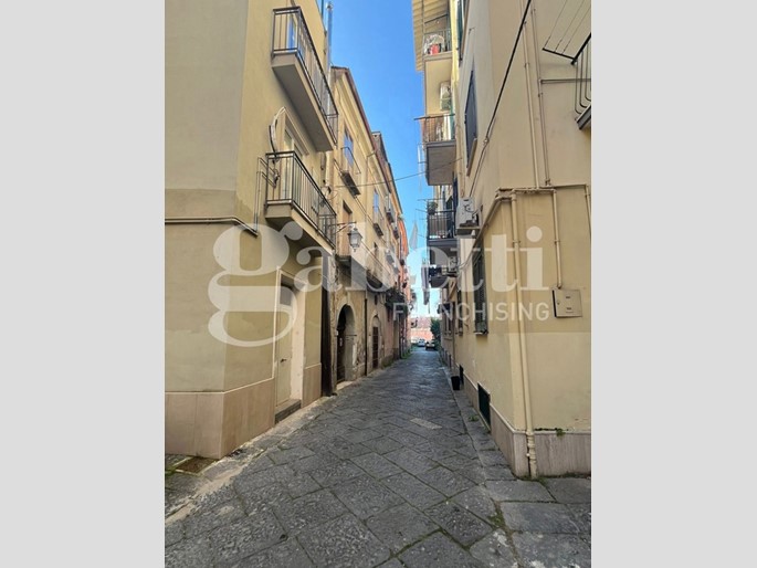 Quadrilocale in Vendita a Capua, 55'000&euro;, 100 m²