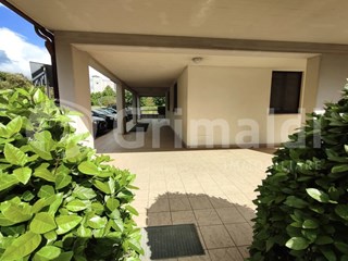 Trilocale in Vendita a Perugia, 90'000&euro;, 85 m², con Box