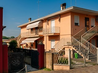 Quadrilocale in Vendita a Corbola, 65'000&euro;, 90 m², con Box