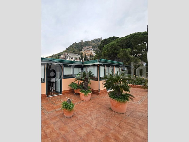 Attico in Vendita a Taormina, 305'000&euro;, 100 m², arredato