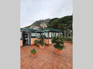 Attico in Vendita a Taormina, 305'000&euro;, 100 m², arredato