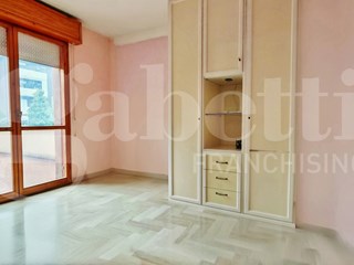 Appartamento in Vendita a Calderara di Reno, 240'000&euro;, 120 m², con Box