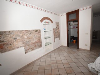 Quadrilocale in Vendita a San Giuliano Terme, 99'000&euro;, 75 m²