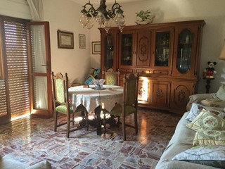 Appartamento in Vendita a Ponsacco, zona Val di Cava, 240'000&euro;, 150 m², arredato