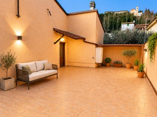 Appartamento in Vendita a Palaia, zona Forcoli, 175'000&euro;, 145 m²