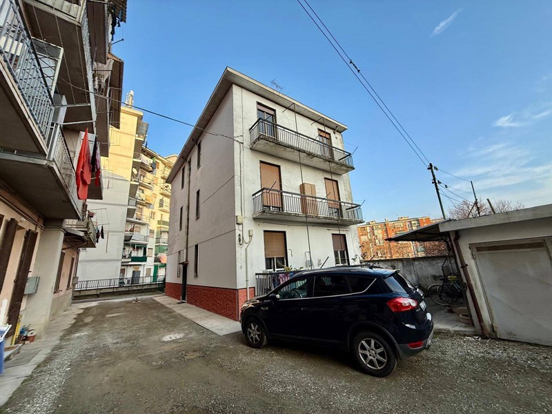 Bilocale in Vendita a Alessandria, 28'000&euro;, 50 m²