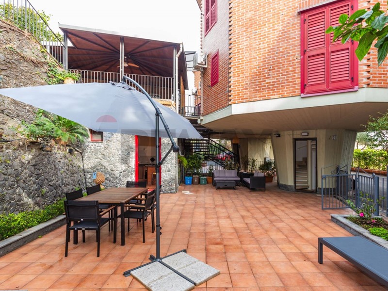 Trilocale in Affitto a Aci Castello, 1'000&euro;, 100 m²