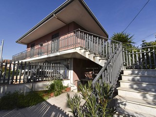 Appartamento in Vendita a Catania, 169'000&euro;, 135 m²