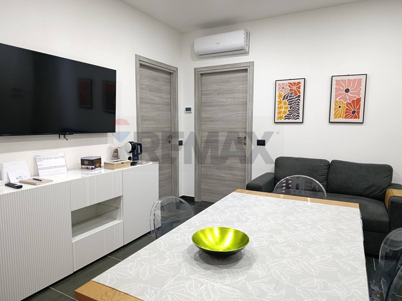 Trilocale in Affitto a Novara, 850&euro;, 70 m²