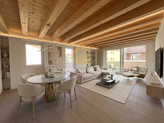 Appartamento in Vendita a Treviso, 365'000&euro;, 110 m²
