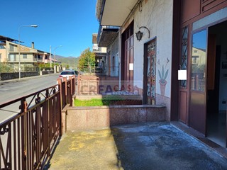 Quadrilocale in Vendita a Moio Alcantara, 48'000&euro;, 130 m², con Box
