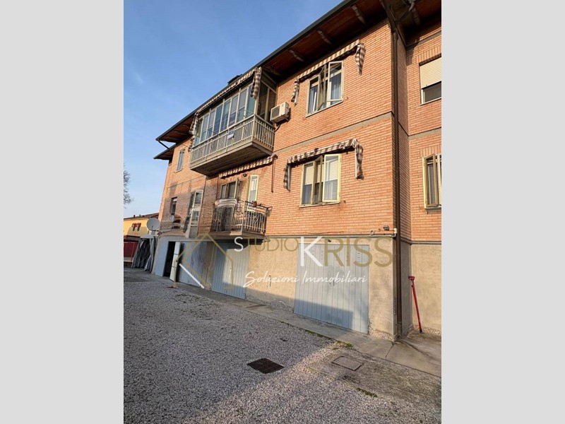 Trilocale in Vendita a Ferrara, 75'000&euro;, 70 m²