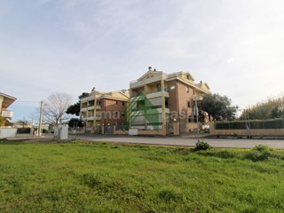 Quadrilocale in Vendita a Roseto degli Abruzzi, 245'000&euro;, 152 m²