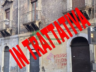 Quadrilocale in Vendita a Catania, 107'000&euro;, 146 m²
