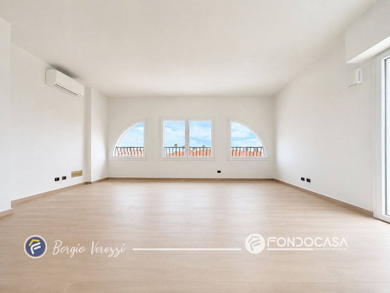 Attico in Vendita a Borgio Verezzi, 1'250'000&euro;, 130 m²