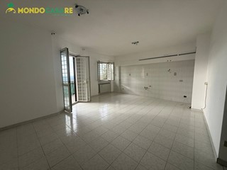 Trilocale in Affitto a Palombara Sabina, 600&euro;, 79 m²
