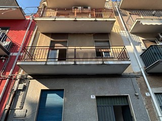 Trilocale in Vendita a Catania, 85'000&euro;, 80 m²