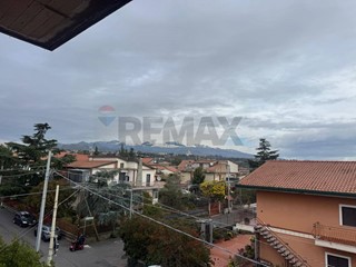 Trilocale in Vendita a Mascalucia, 79'000&euro;, 100 m²