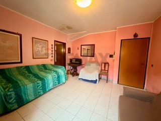 Appartamento in Vendita a Graniti, 65'000&euro;, 170 m²