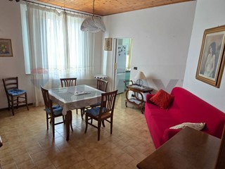 Quadrilocale in Vendita a Tresignana, 65'000&euro;, 74 m²