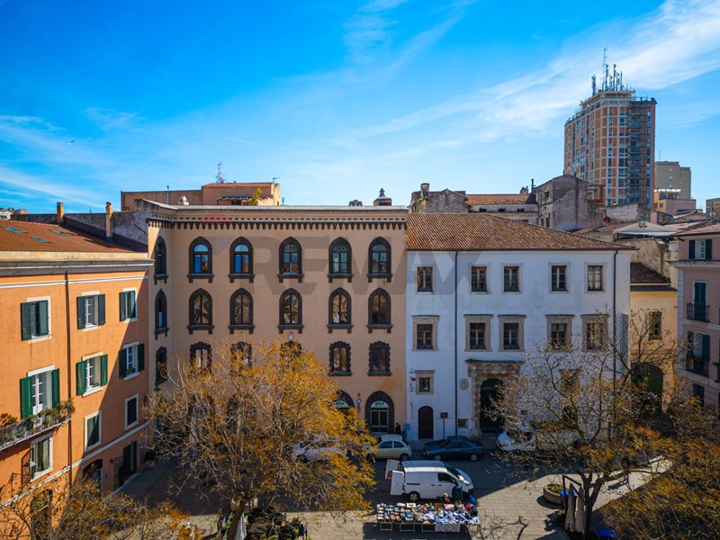 Appartamento in Vendita a Sassari, 275'000&euro;, 233 m²
