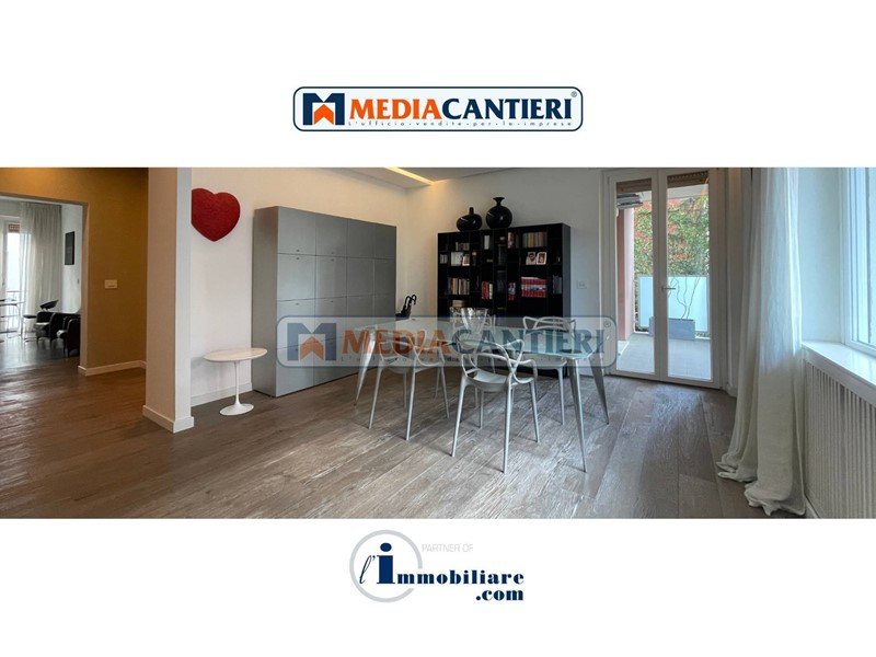 Appartamento in Vendita a Pescara, 380'000&euro;, 154 m²