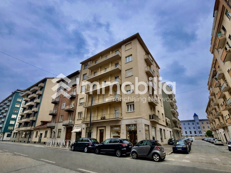 Trilocale in Vendita a Torino, 129'000&euro;, 70 m²