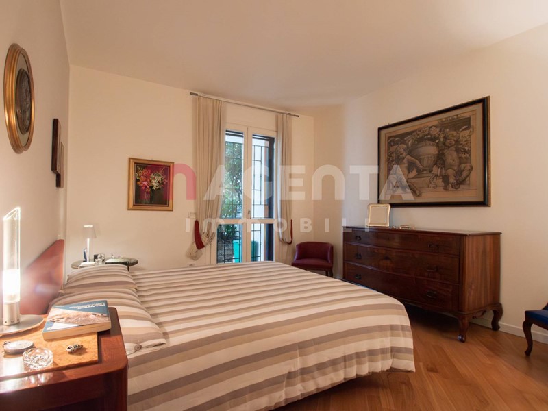 Trilocale in Vendita a Brescia, 285'000&euro;, 155 m²