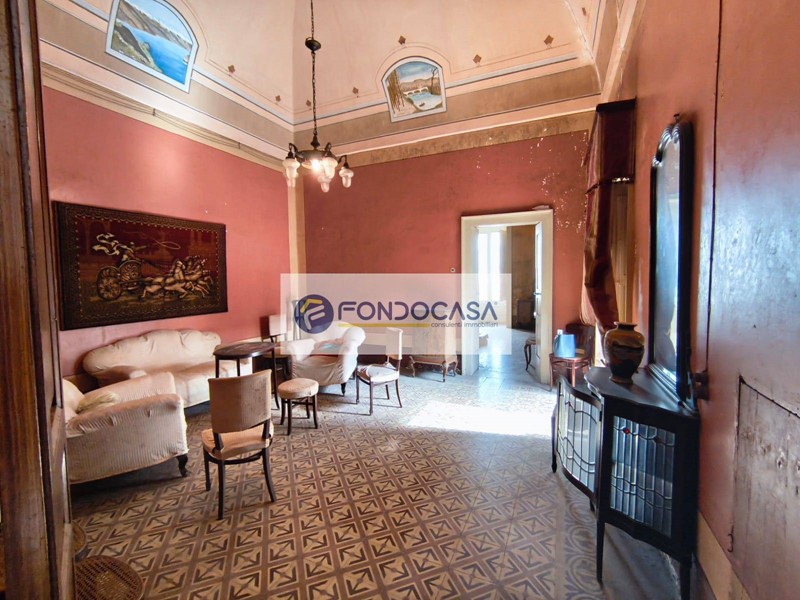 Appartamento in Vendita a Botrugno, 230'000&euro;, 330 m²