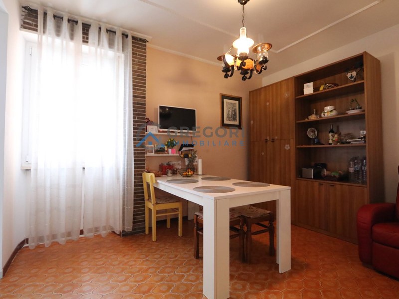 Appartamento in Vendita a Offida, 90'000&euro;, 115 m²