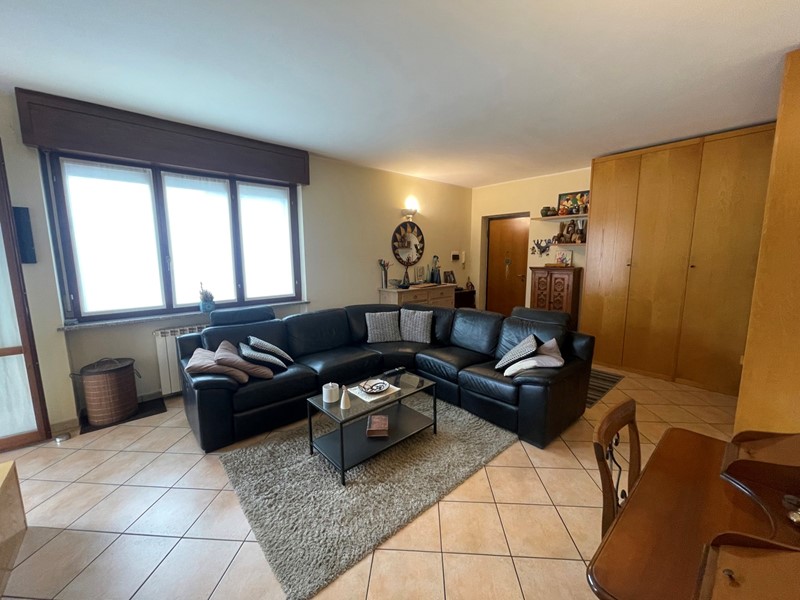 Quadrilocale in Vendita a Caluso, 160'000&euro;, 95 m², con Box