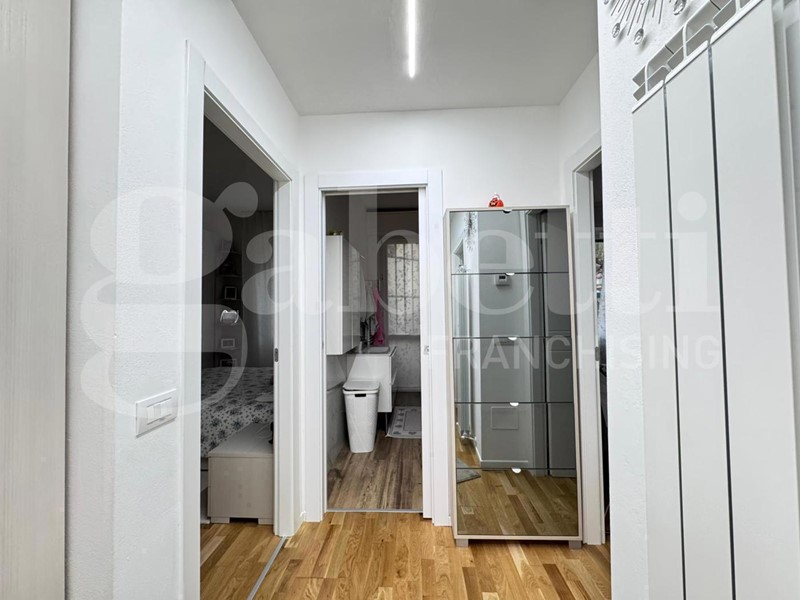 Trilocale in Vendita a Lecco, 190'000&euro;, 86 m², arredato