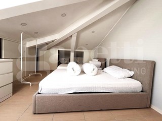 Trilocale in Vendita a Napoli, 260'000&euro;, 80 m², arredato