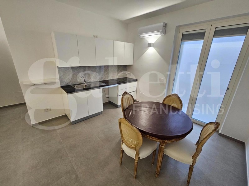 Monolocale in Vendita a Barletta, 85'000&euro;, 35 m², arredato