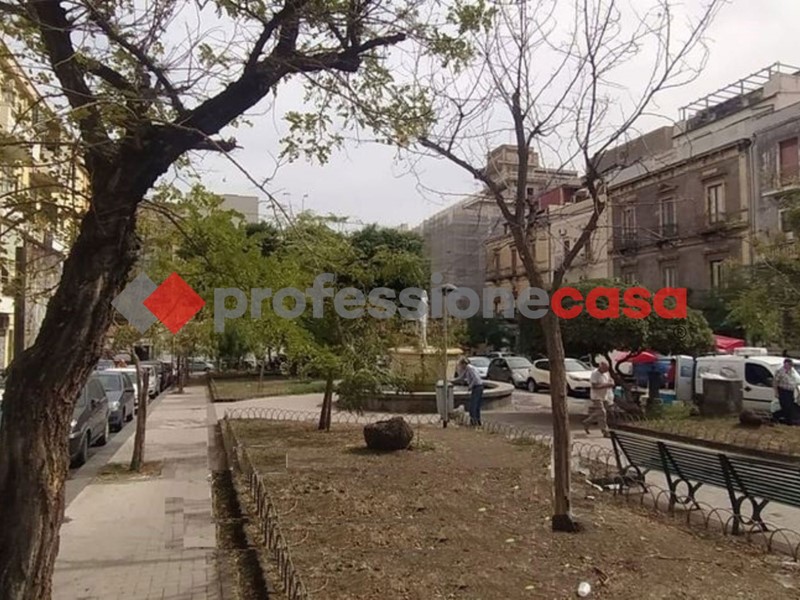 Bilocale in Vendita a Catania, 85'000&euro;, 60 m², arredato