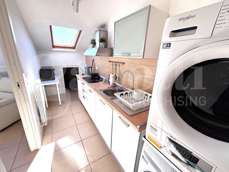 Trilocale in Vendita a Napoli, 210'000&euro;, 85 m²