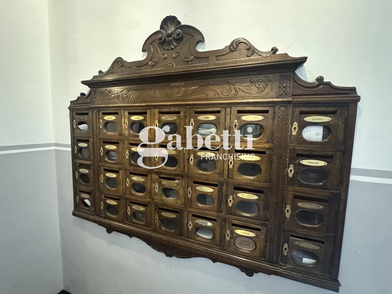 Appartamento in Affitto a Torino, 1'080&euro;, 157 m², arredato