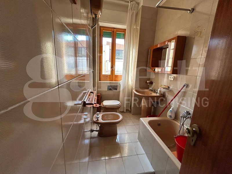 Quadrilocale in Vendita a Canosa di Puglia, 69'000&euro;, 95 m²