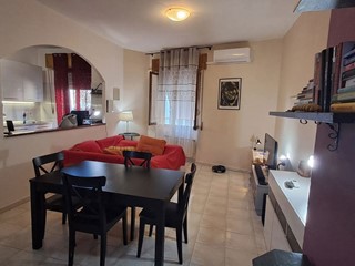 Quadrilocale in Vendita a Terni, 85'000&euro;, 85 m²