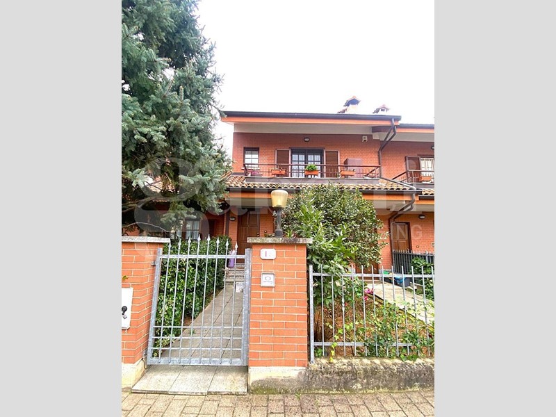 Quadrilocale in Vendita a Piossasco, 97'500&euro;, 95 m²