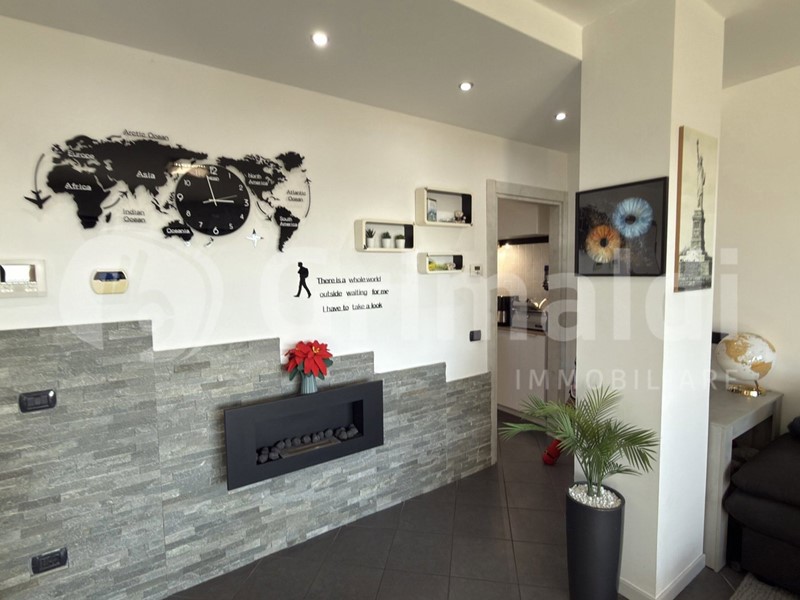 Trilocale in Vendita a Busto Arsizio, 239'000&euro;, 126 m², con Box