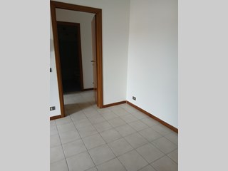 Bilocale in Vendita a Brescia, zona v. presolana, 118'000&euro;, 65 m²